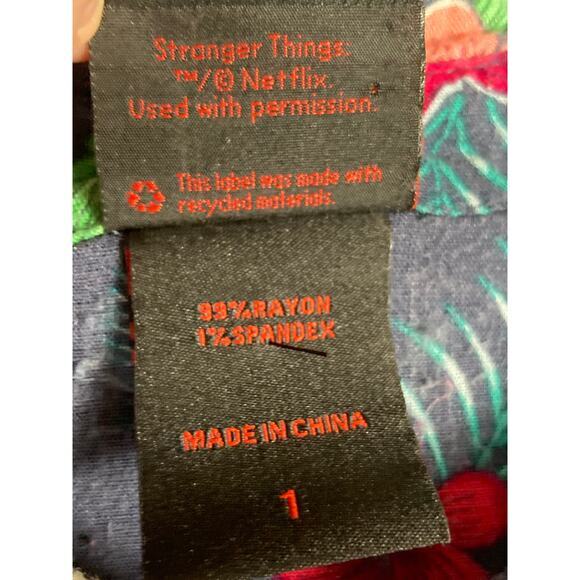 Stranger Things Demogorgon Floral Hawaiian Shirt Unisex Size‎ 1 - Picture 3 of 10